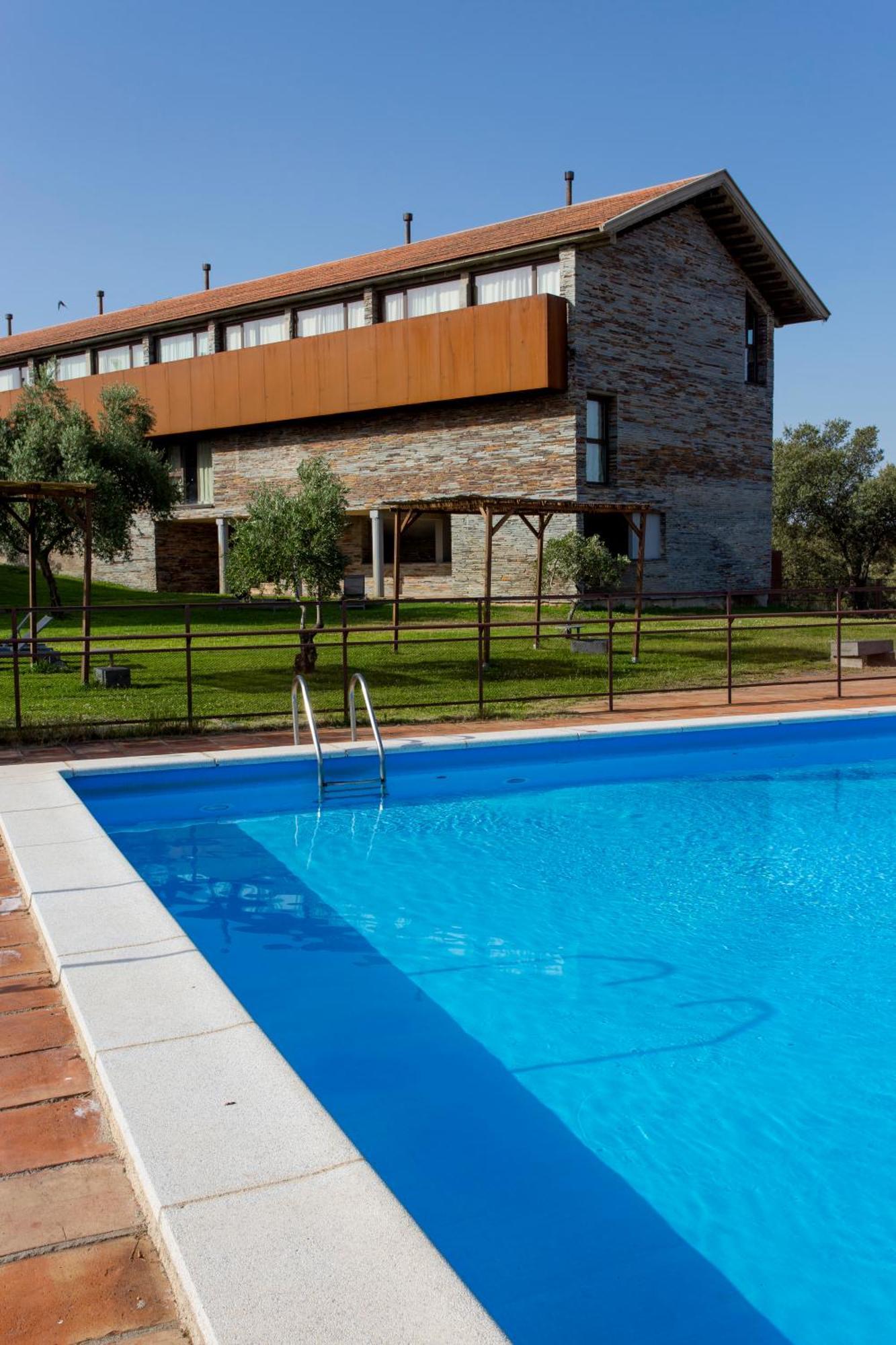 Hospederia Parque De Monfraguee Hotell Torrejón el Rubio Exteriör bild